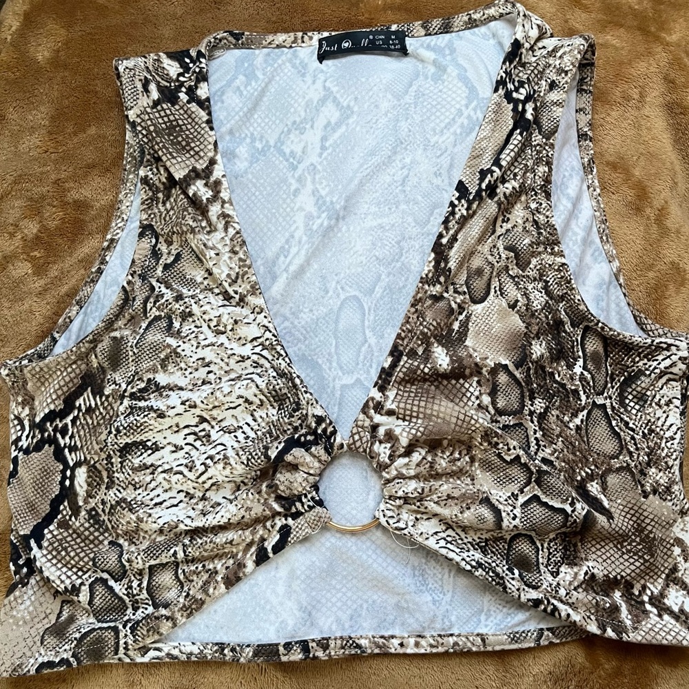 Cute crop top